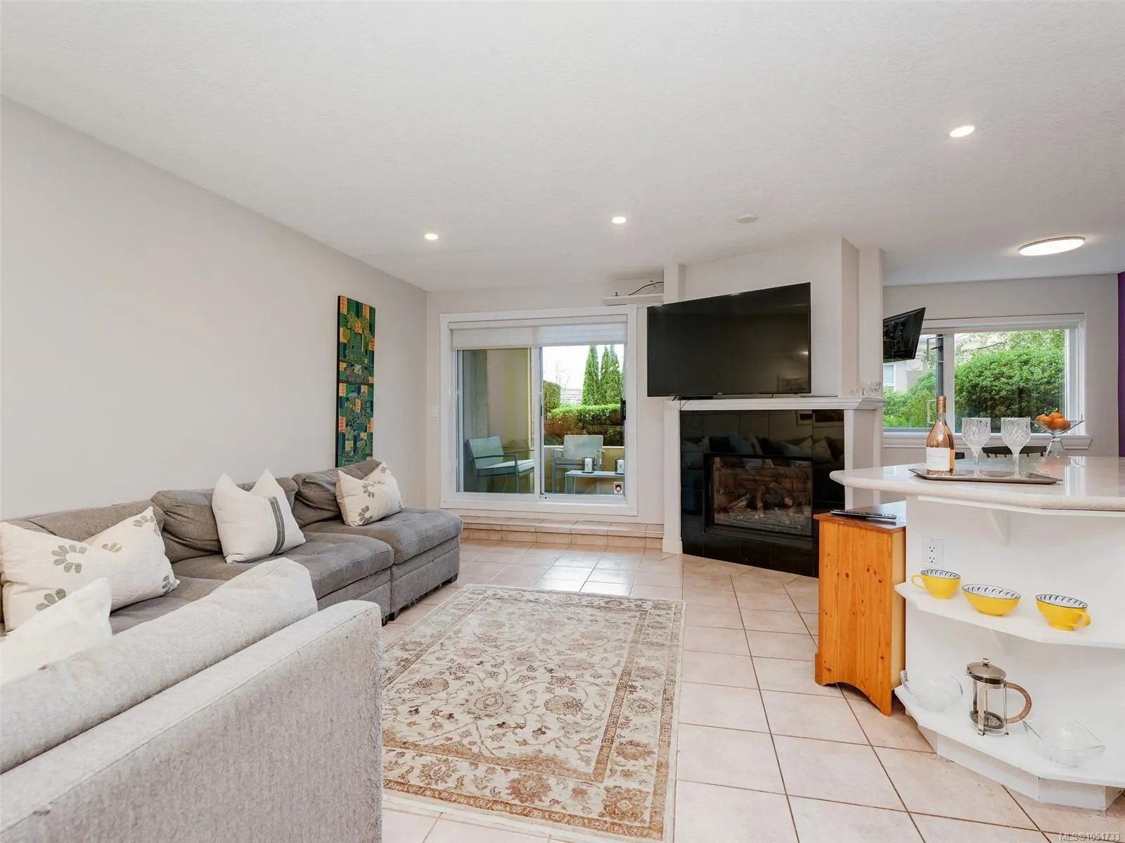 75 Songhees Rd