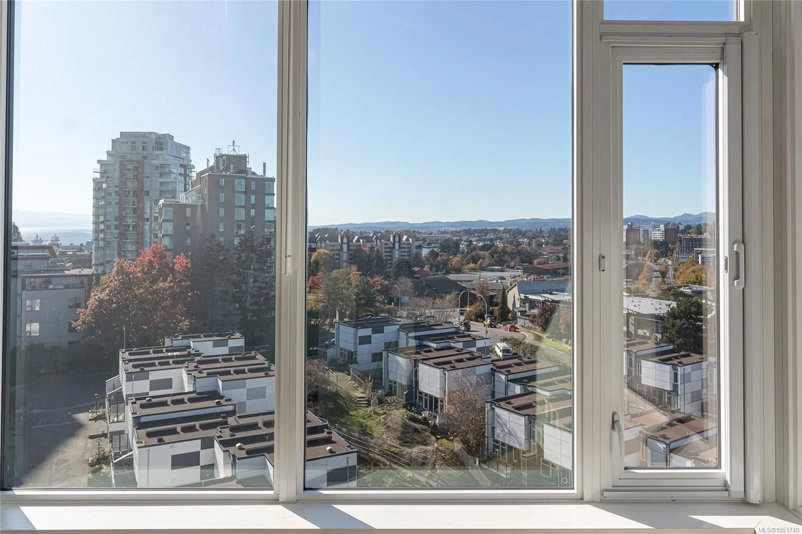 369 Tyee Rd