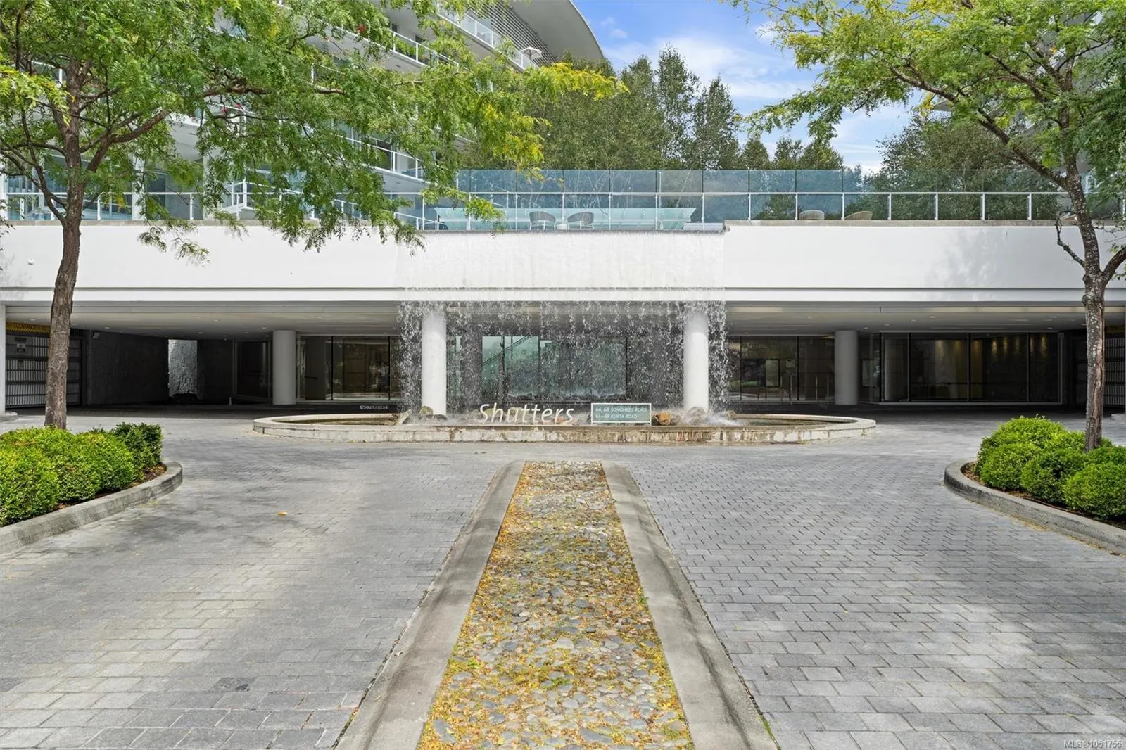 68 Songhees Rd