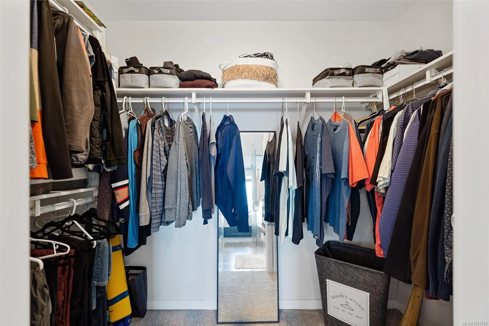 68 Songhees Rd