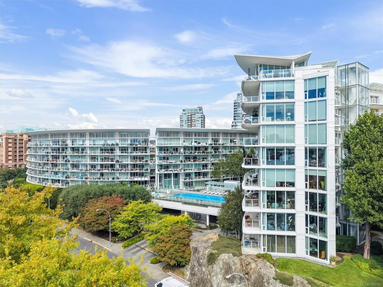 68 Songhees Rd