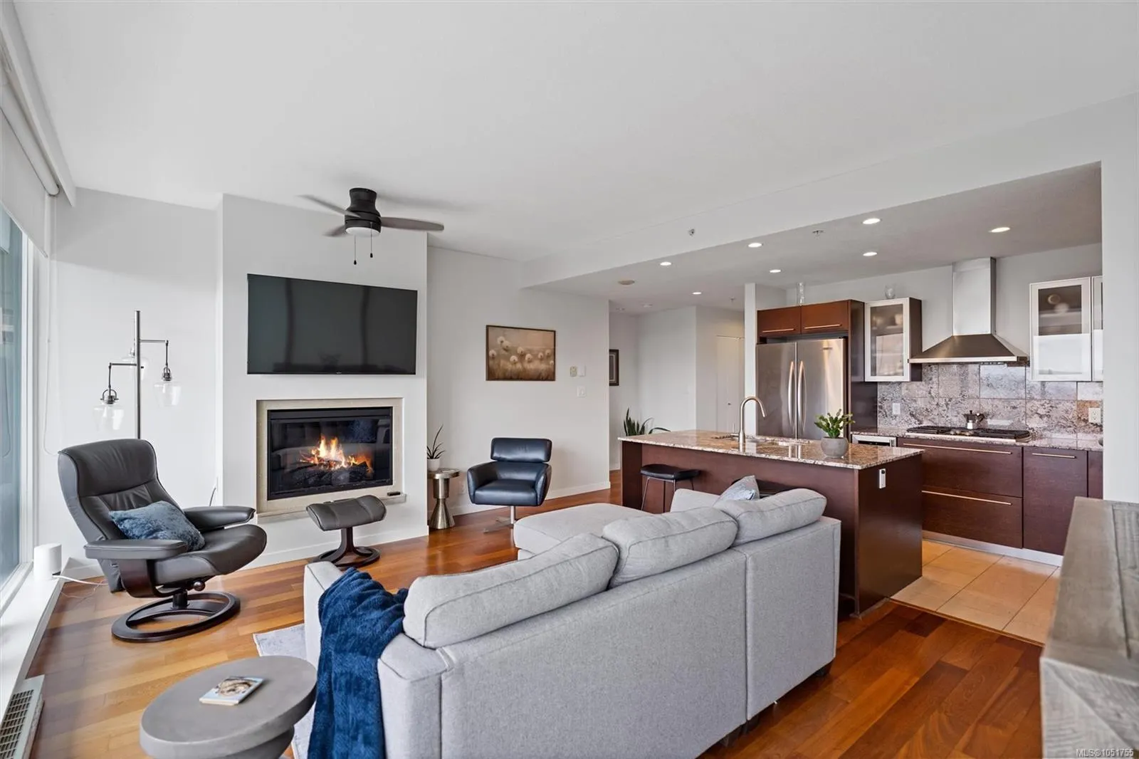 68 Songhees Rd