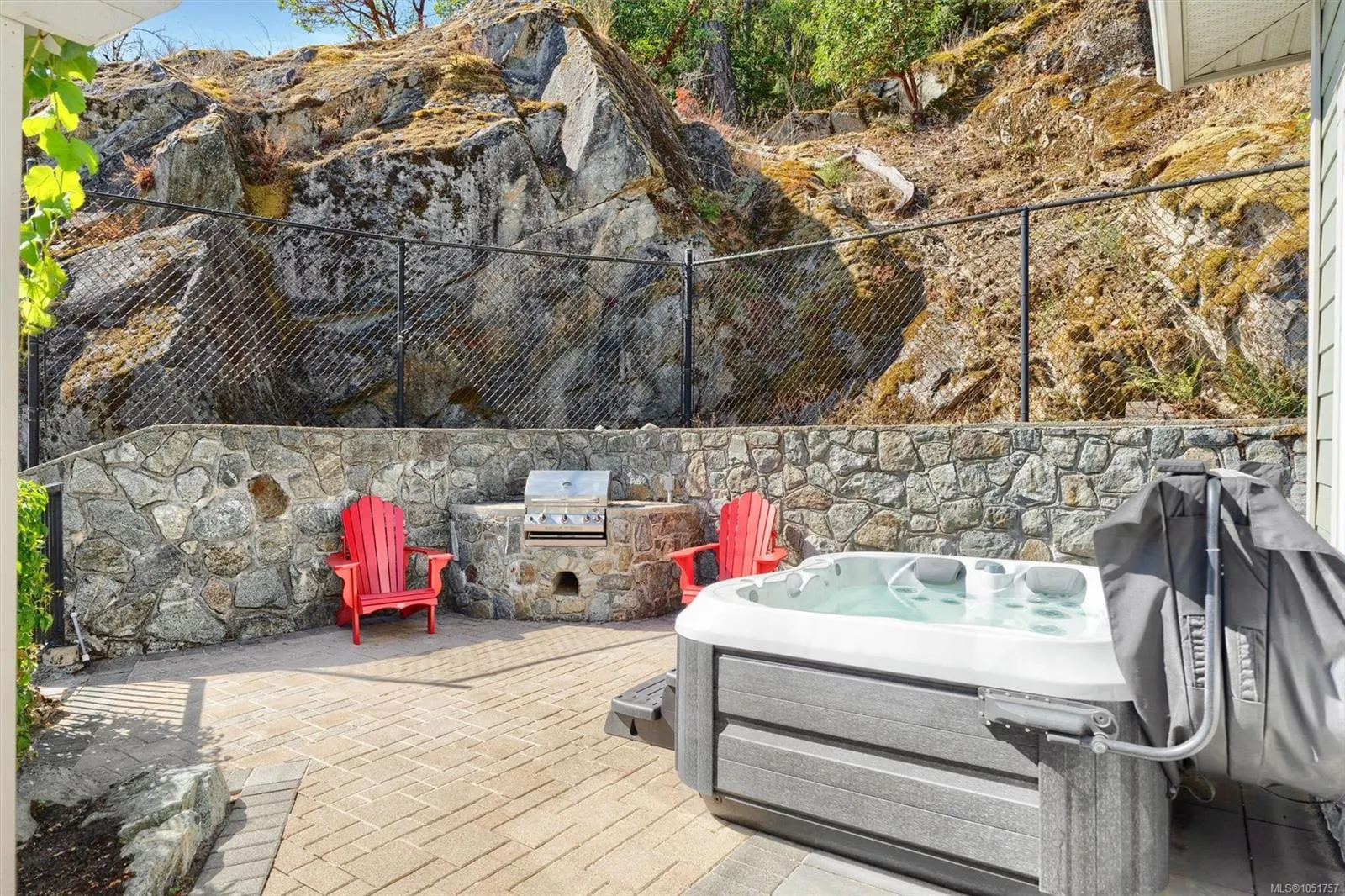 945 Bear Mountain Pkwy
