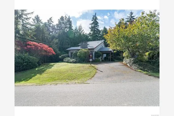 142 SUNNINGDALE Rd W