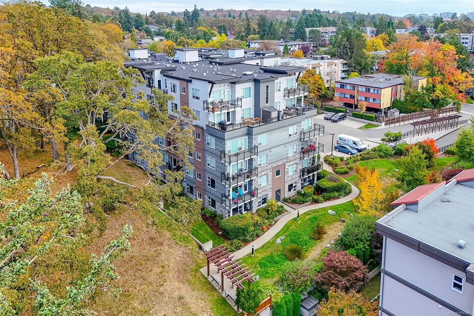 1016 Inverness Rd