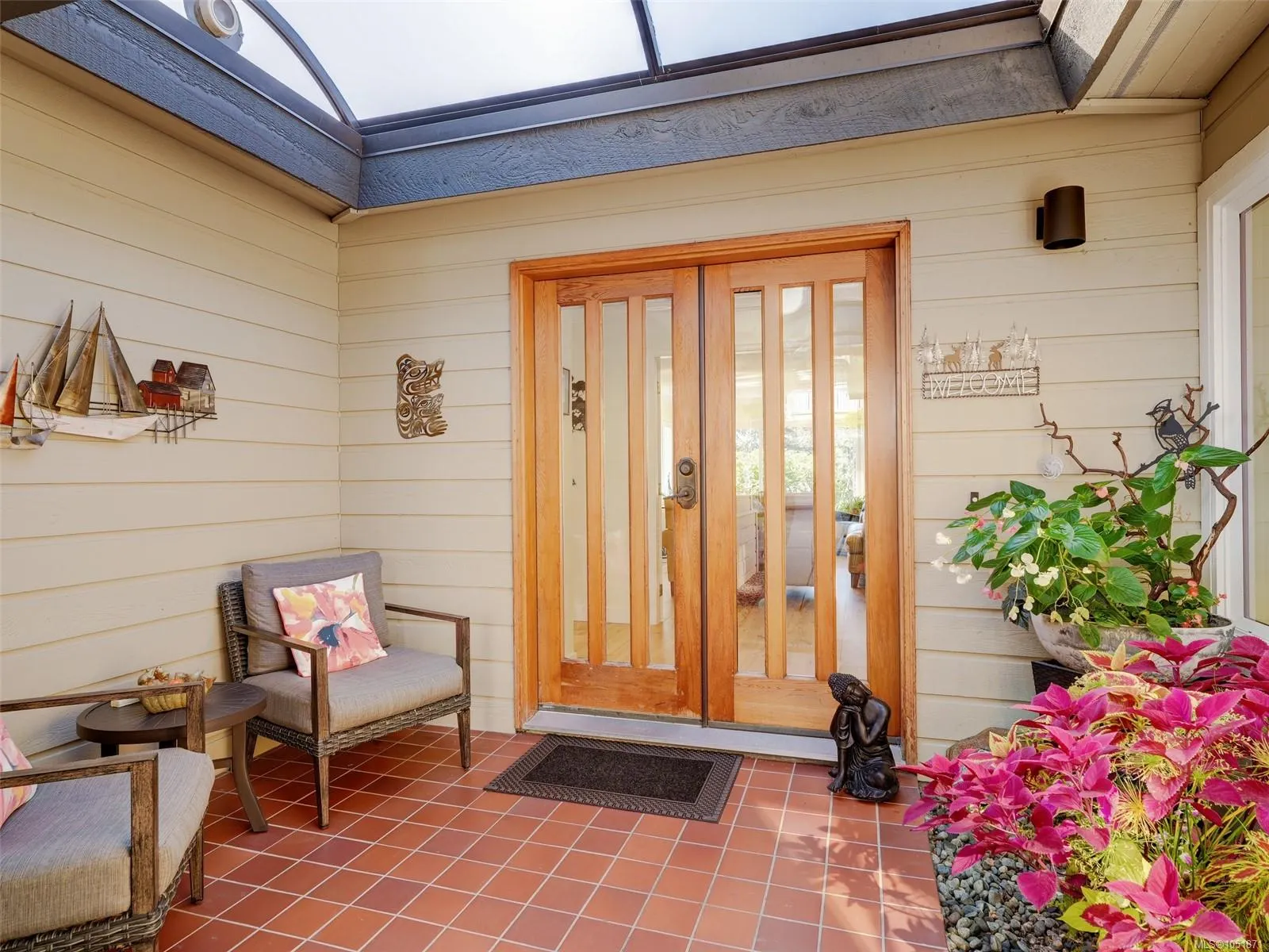 2829 Arbutus Rd