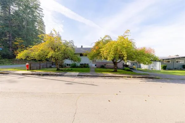 2804 16th Ave