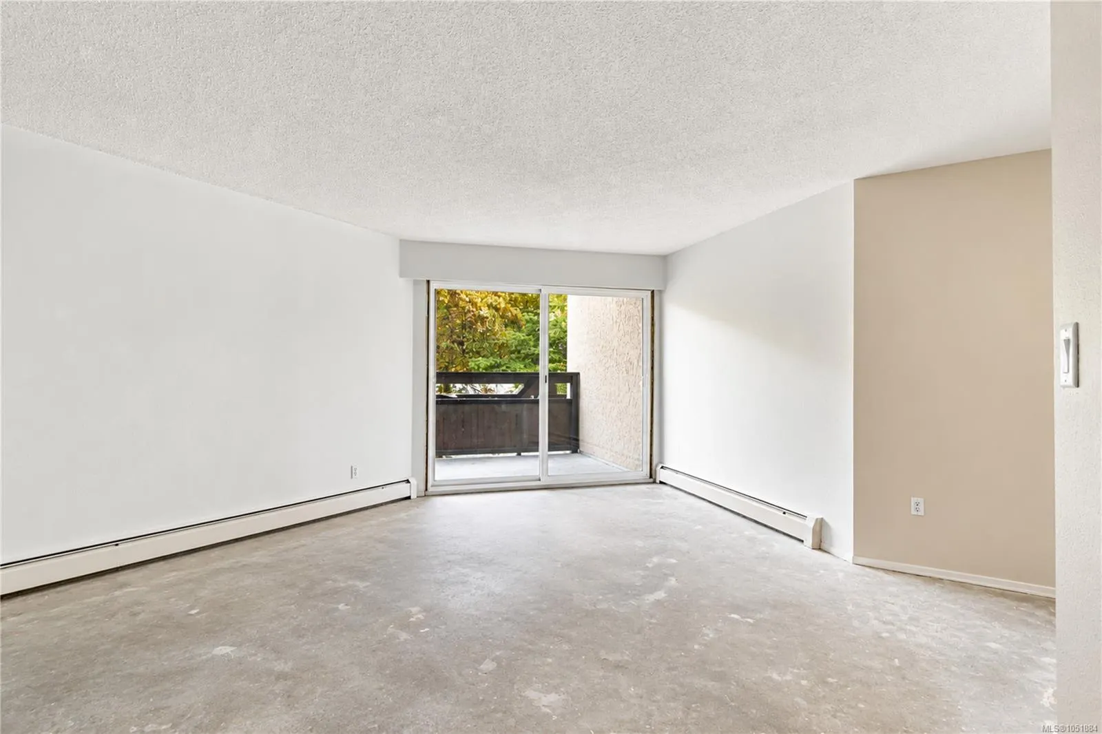 3800 Quadra St