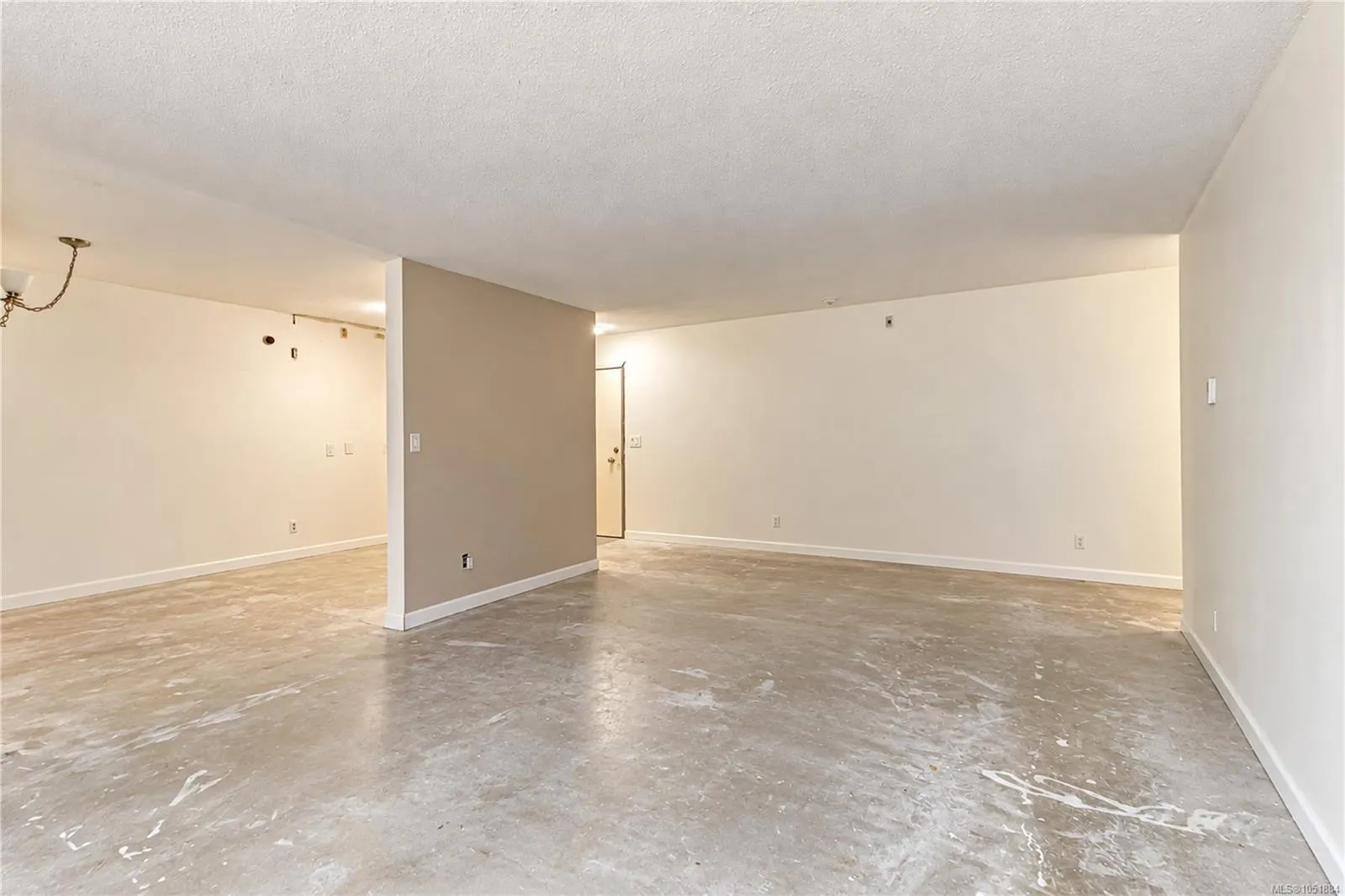 3800 Quadra St