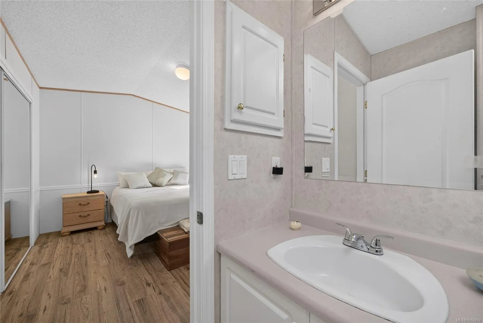 7401 Central Saanich Rd