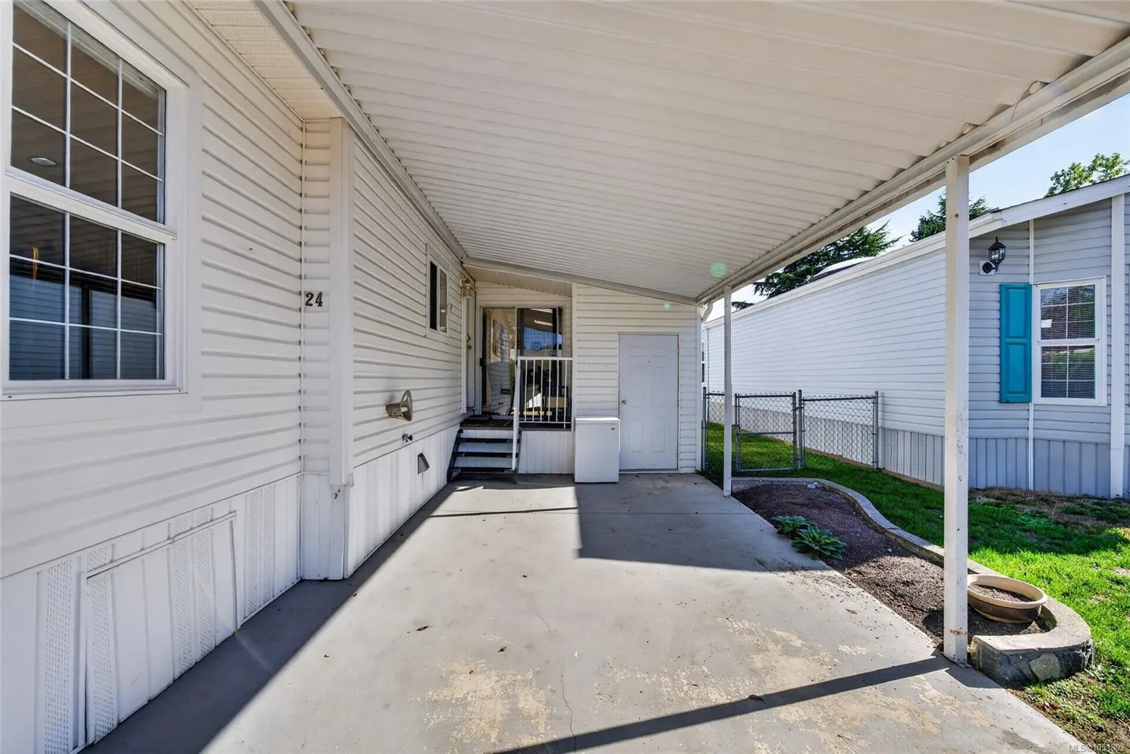 7401 Central Saanich Rd