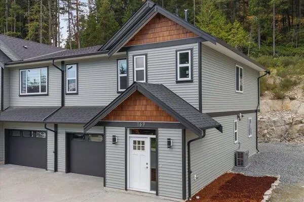 169 Hunter Way
