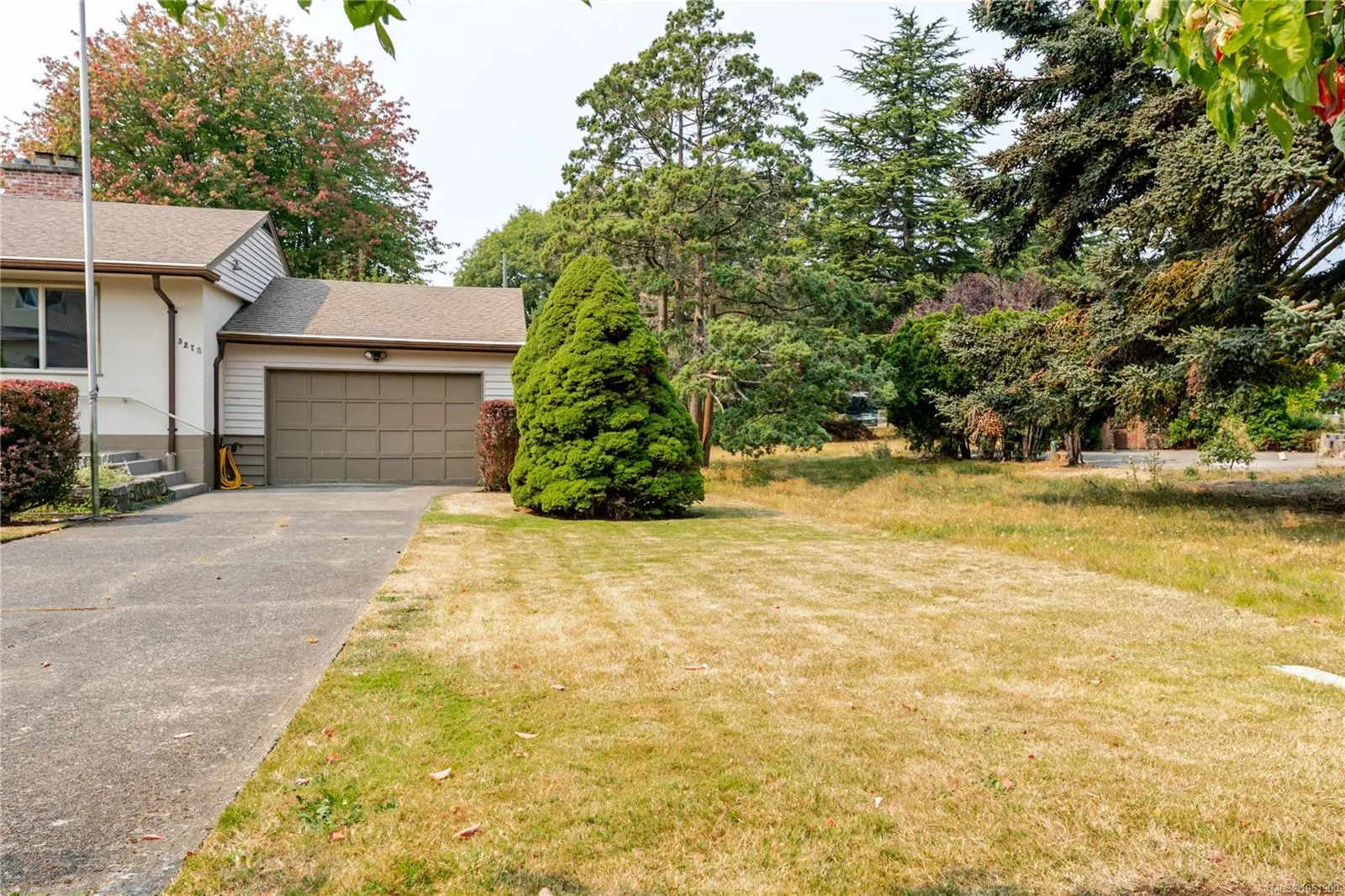 3278 Henderson Rd