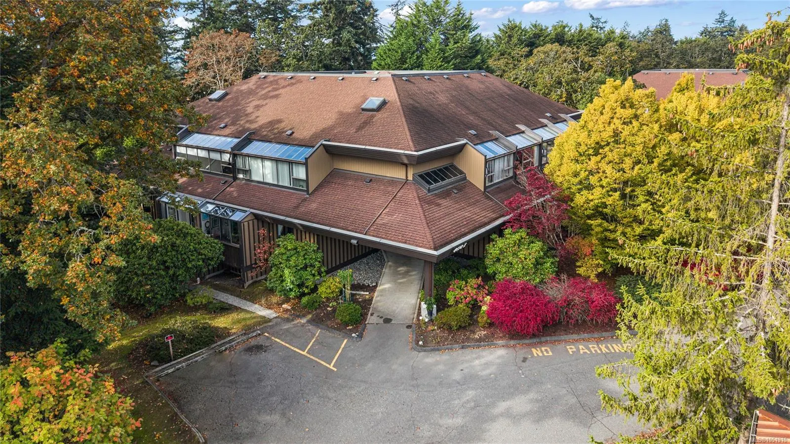 4678 Elk Lake Dr