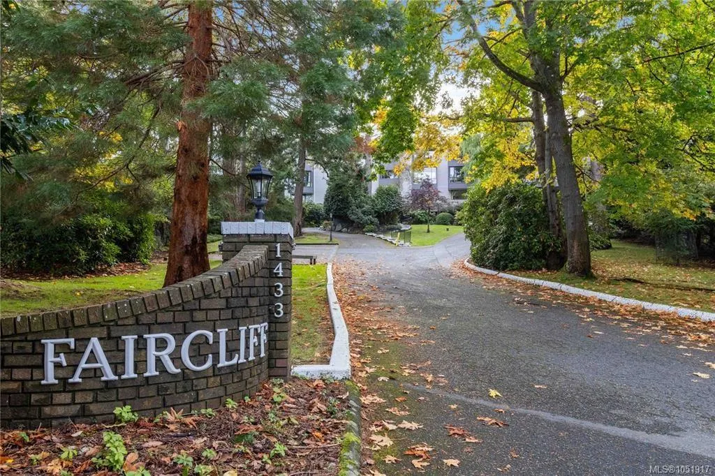 1433 Faircliff Lane