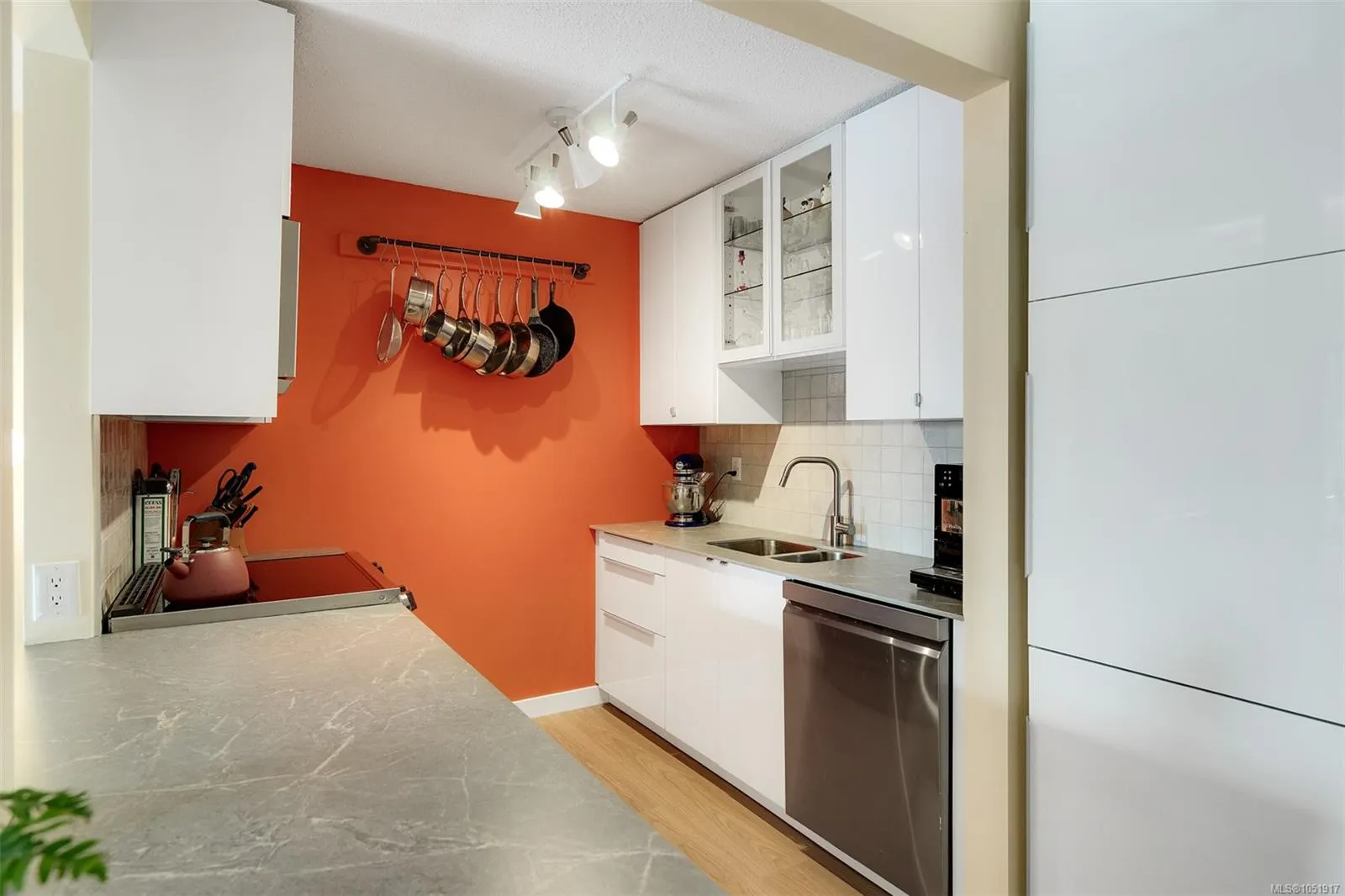 1433 Faircliff Lane