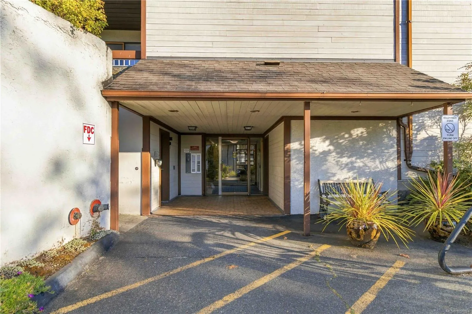 69 Gorge Rd W