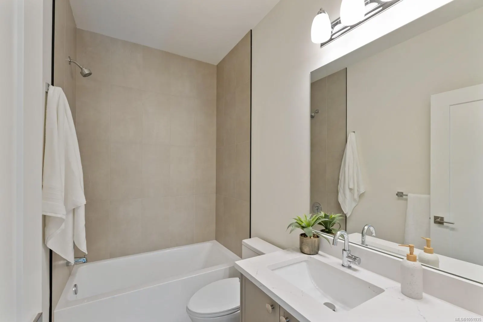 2770 Vantilburg Cres