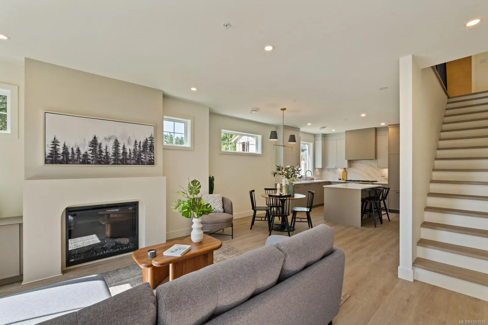2770 Vantilburg Cres