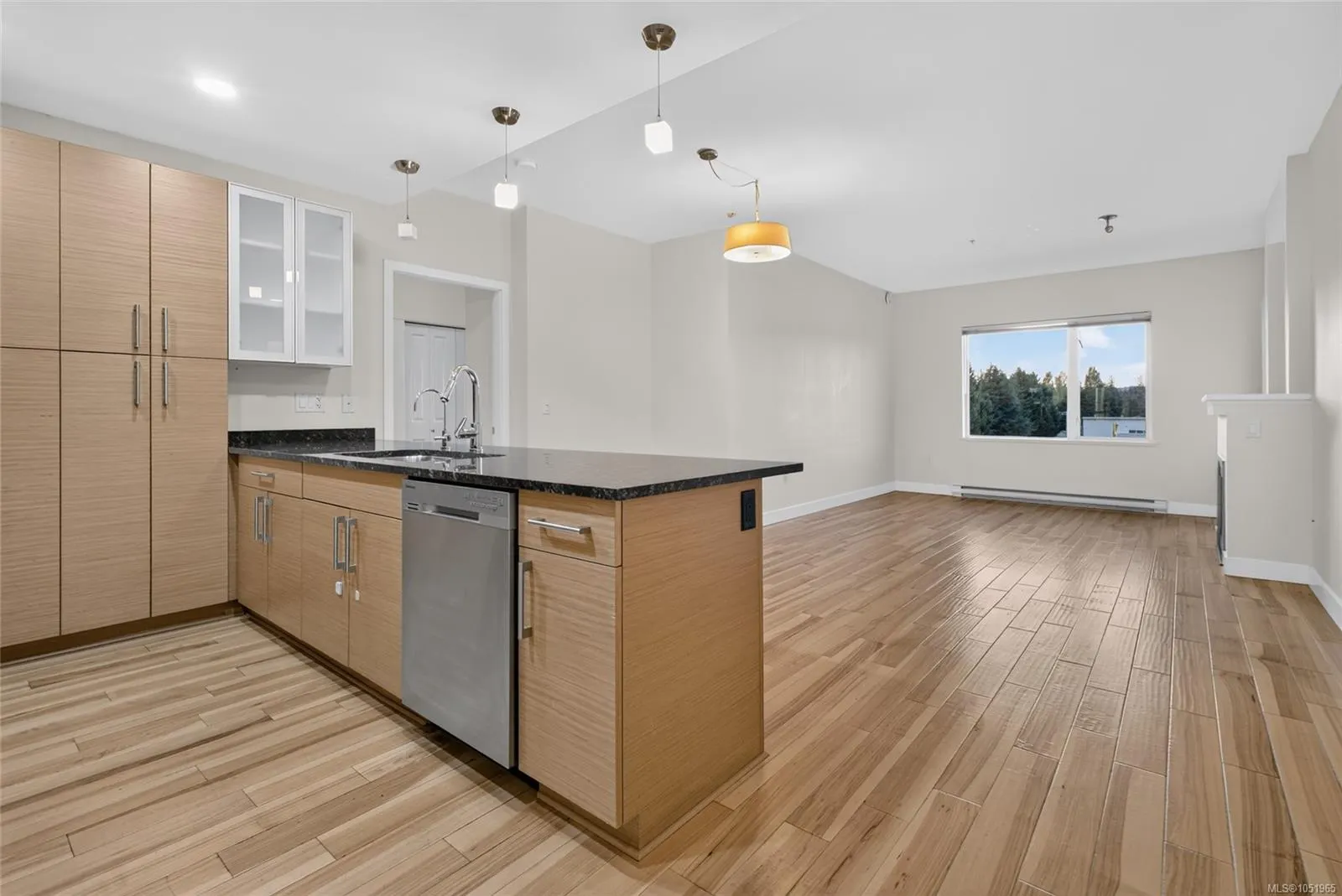 4394 West Saanich Rd