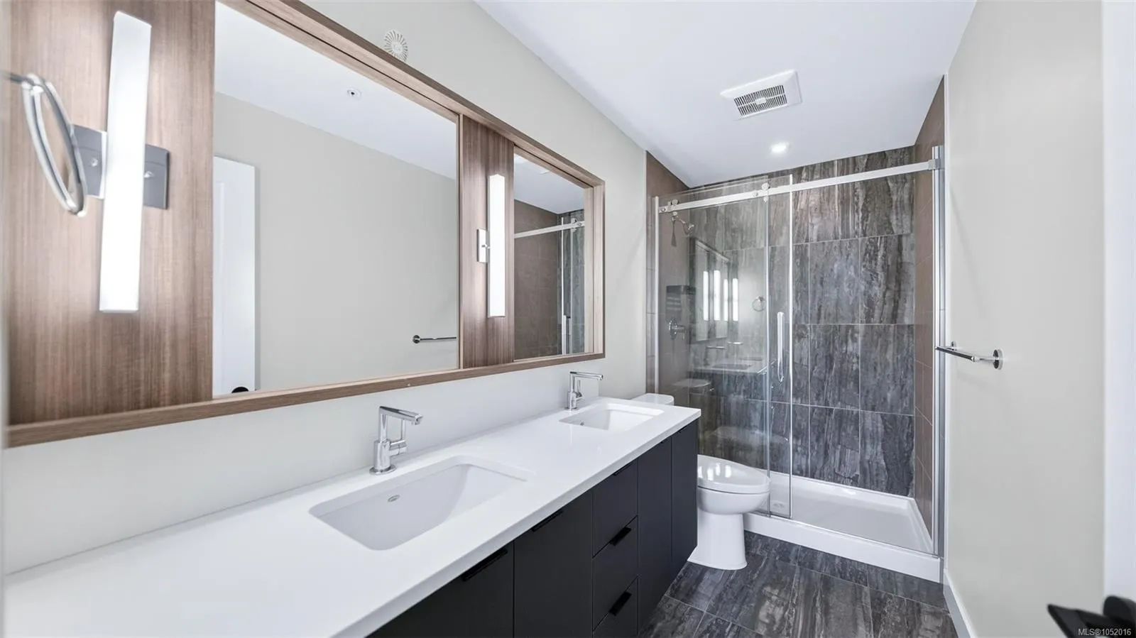 967 Whirlaway Cres