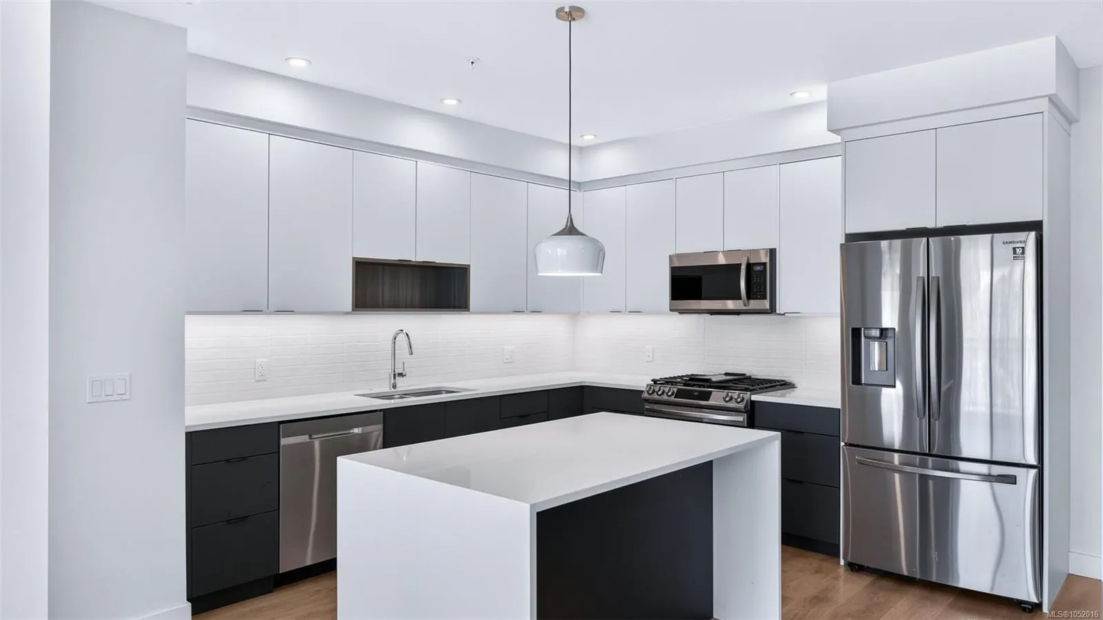 967 Whirlaway Cres