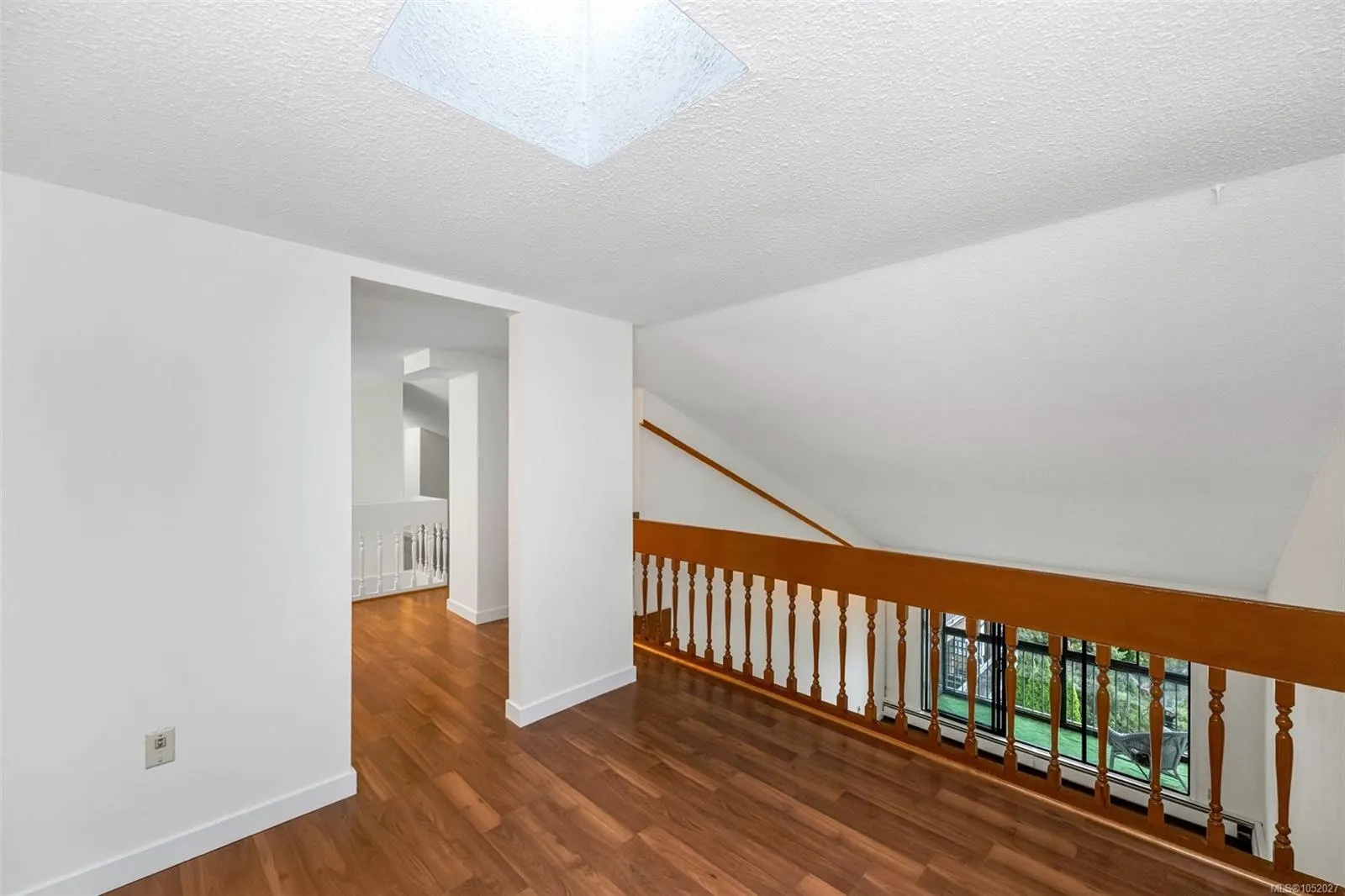 1009 McKenzie Ave