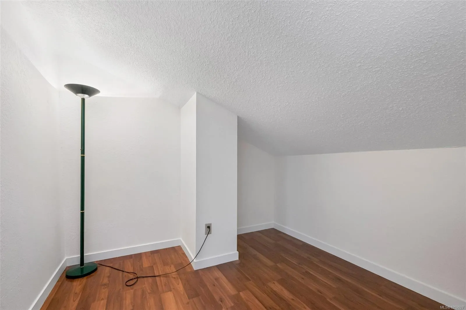 1009 McKenzie Ave