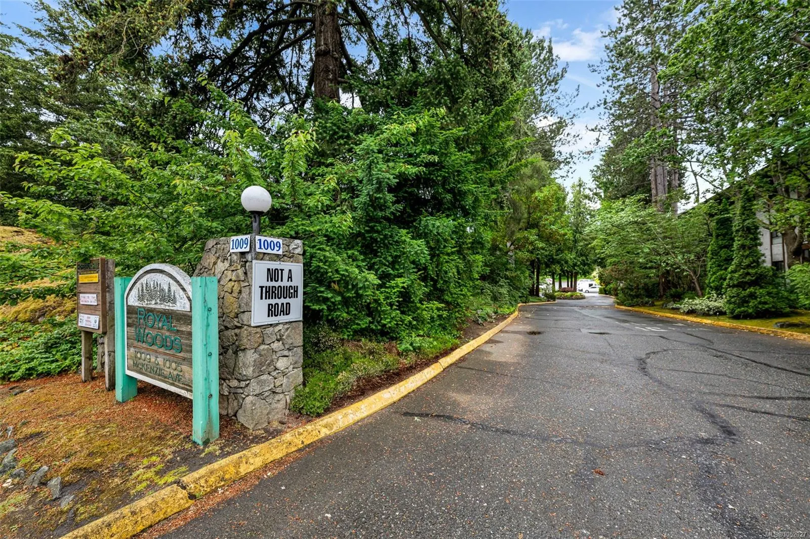 1009 McKenzie Ave