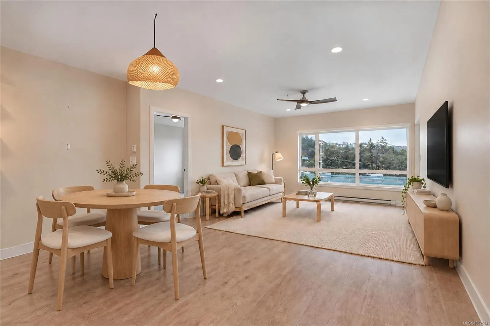 1311 Lakepoint Way