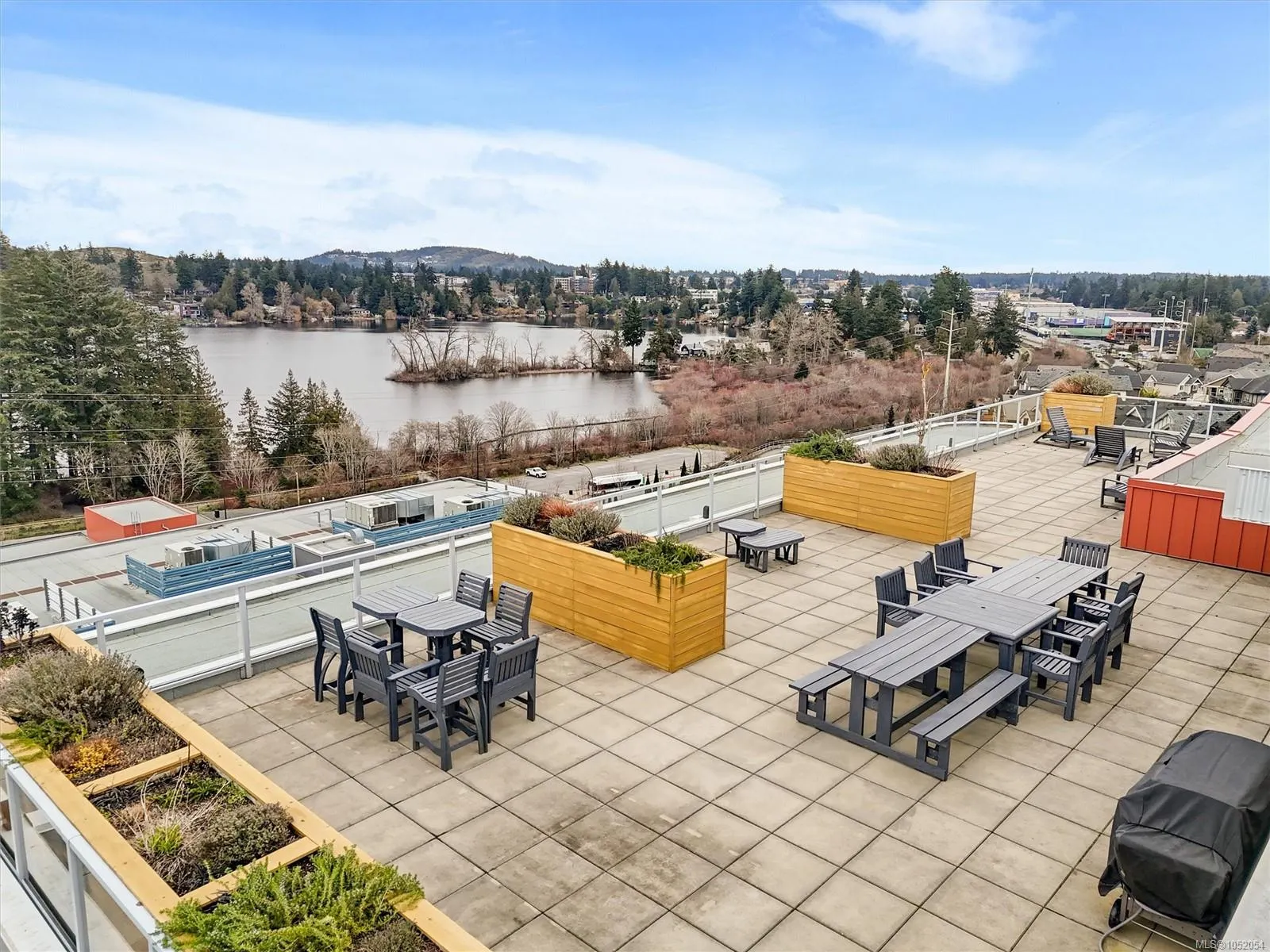 1311 Lakepoint Way