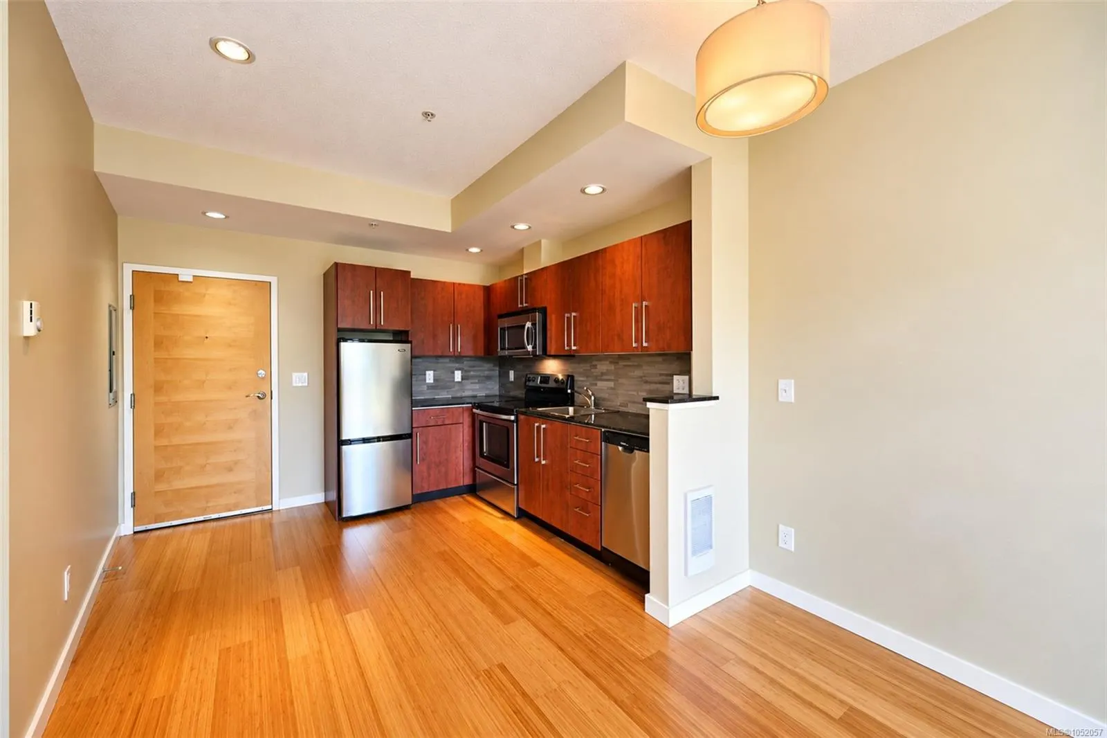 611 Brookside Rd