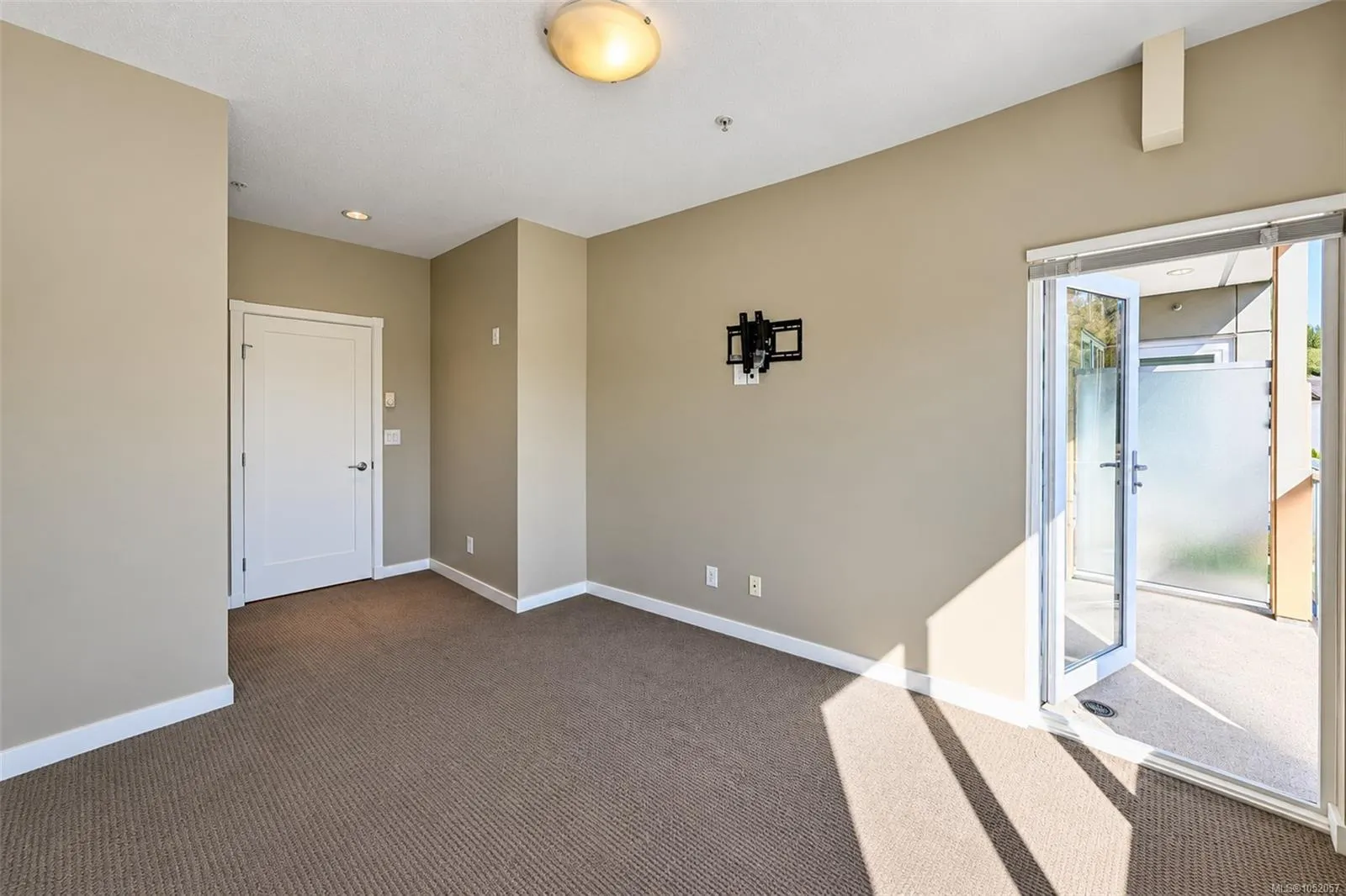 611 Brookside Rd