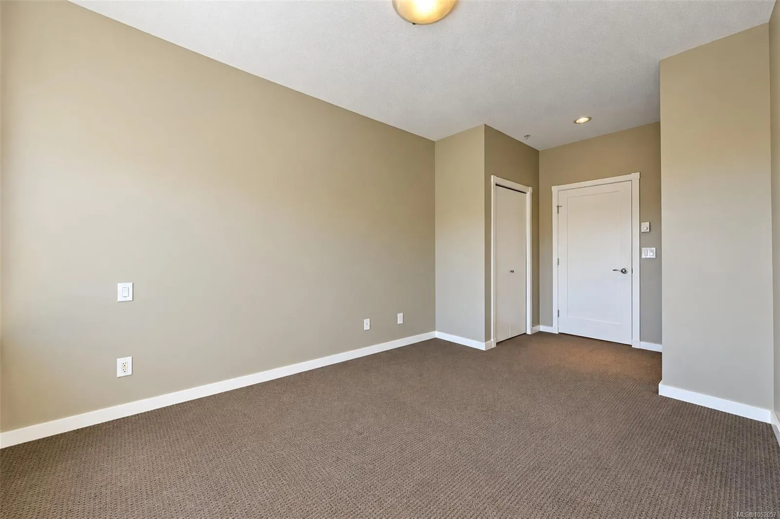 611 Brookside Rd
