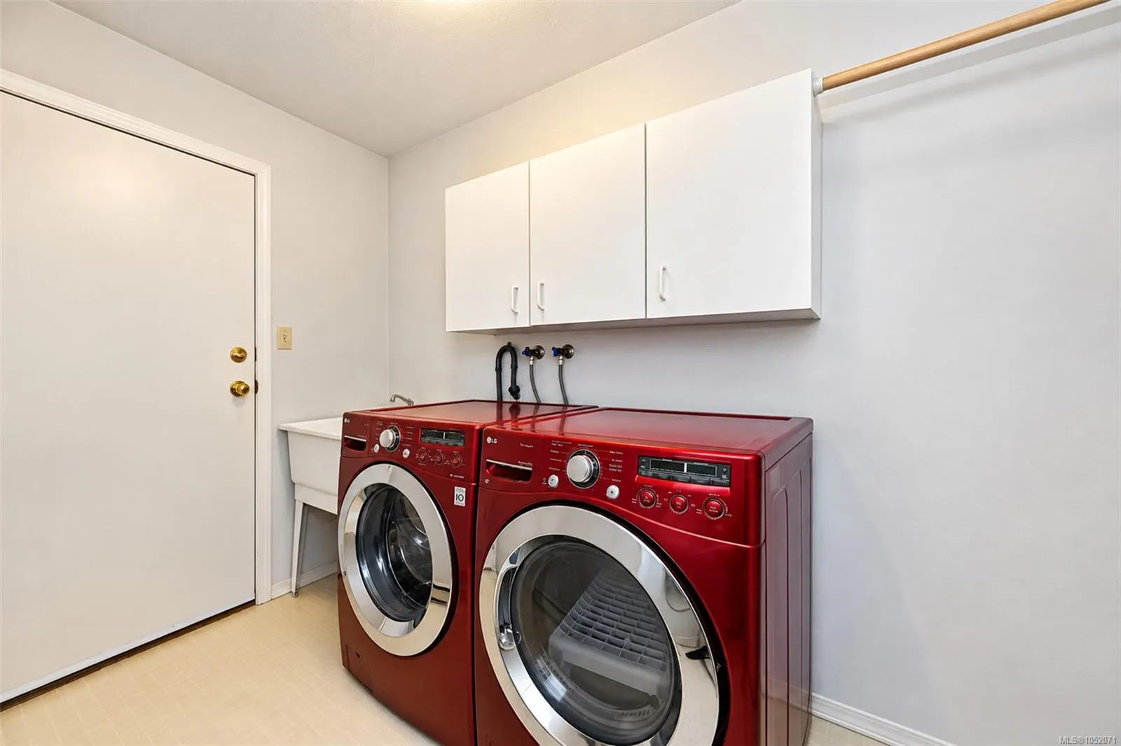 6766 Central Saanich Rd