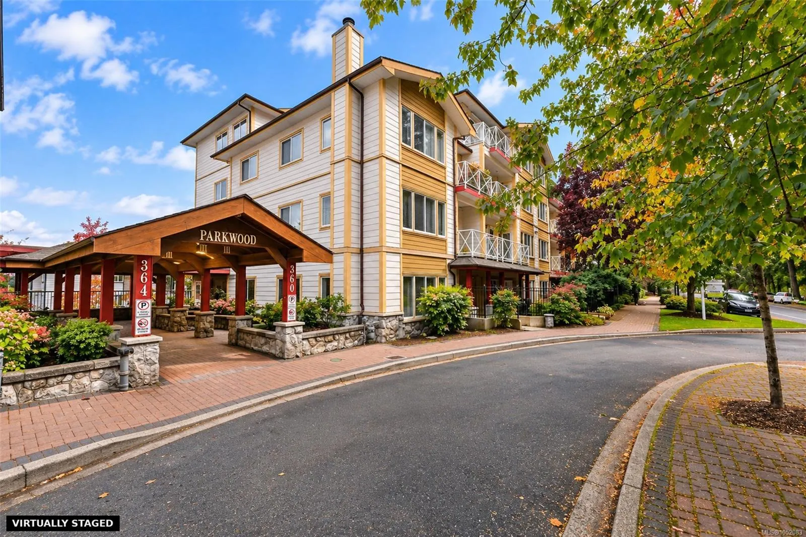 360 Goldstream Ave