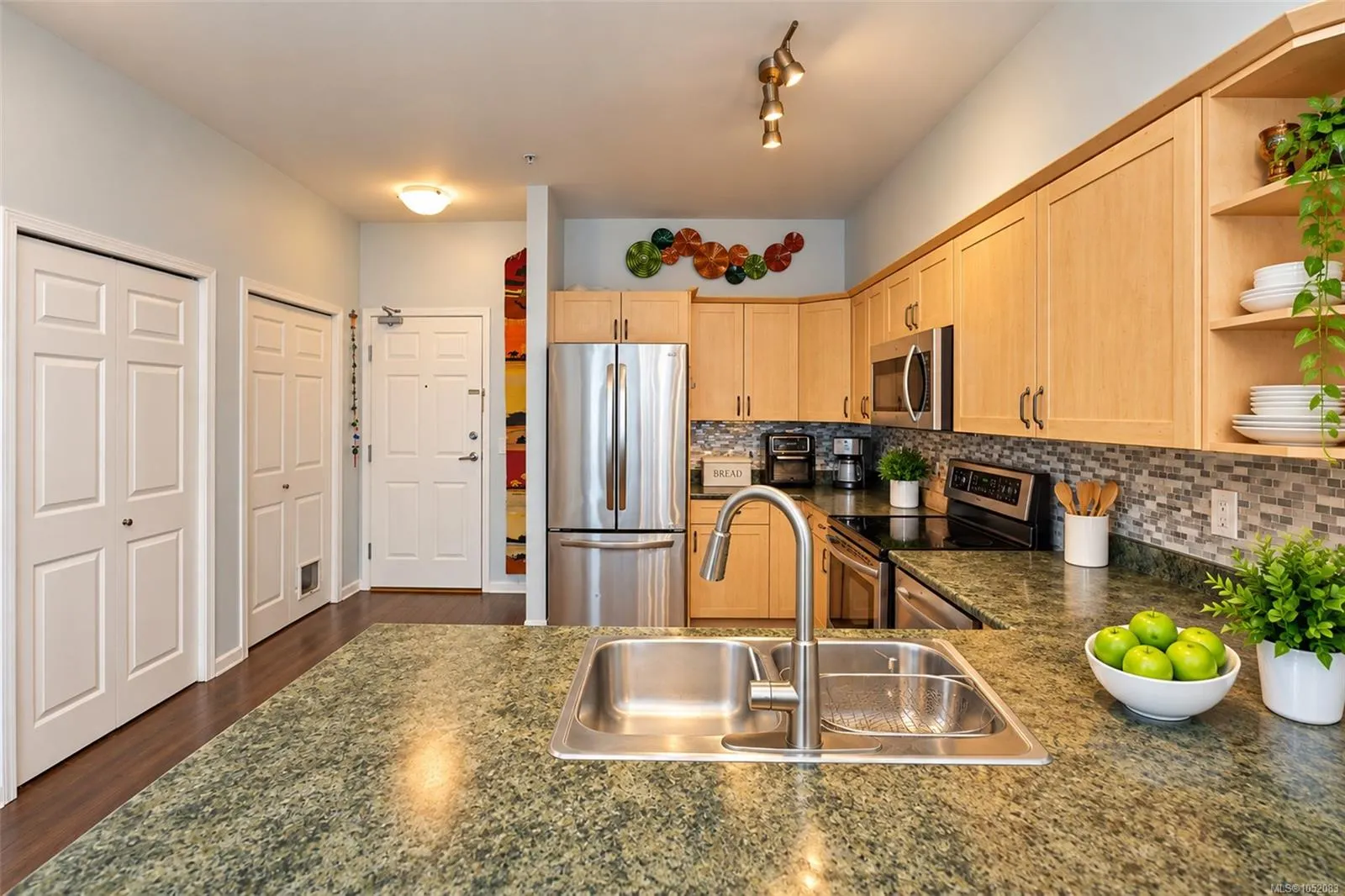 360 Goldstream Ave