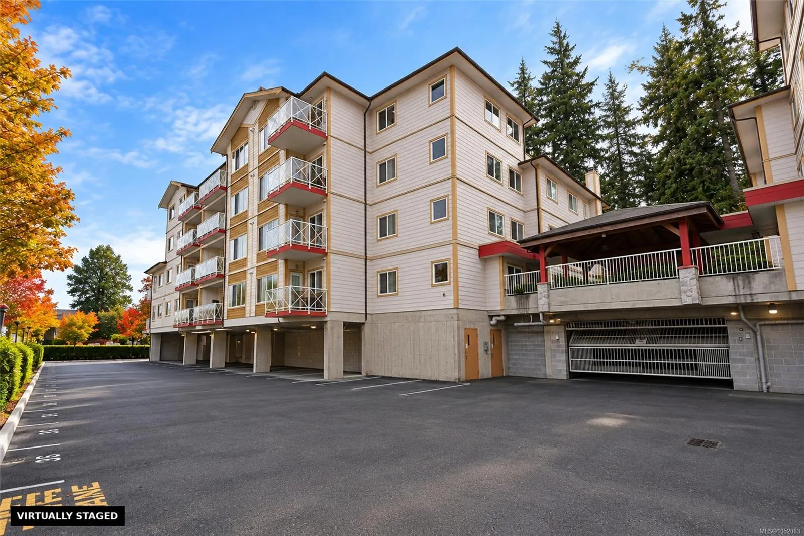 360 Goldstream Ave