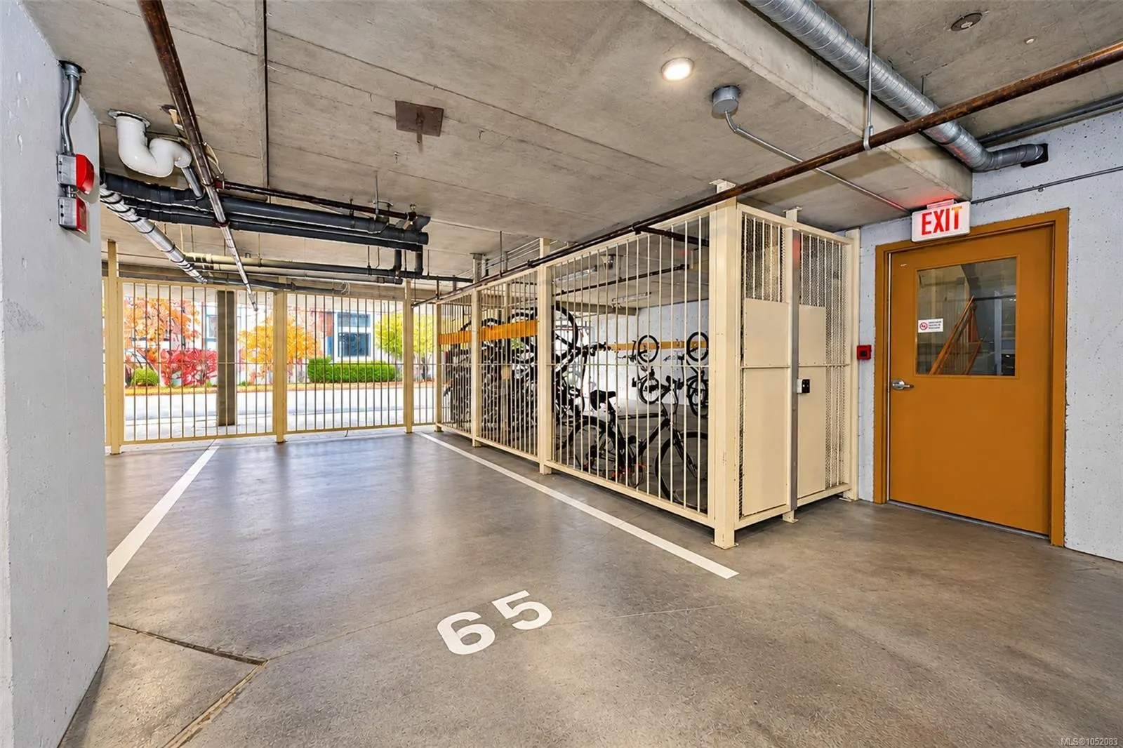 360 Goldstream Ave