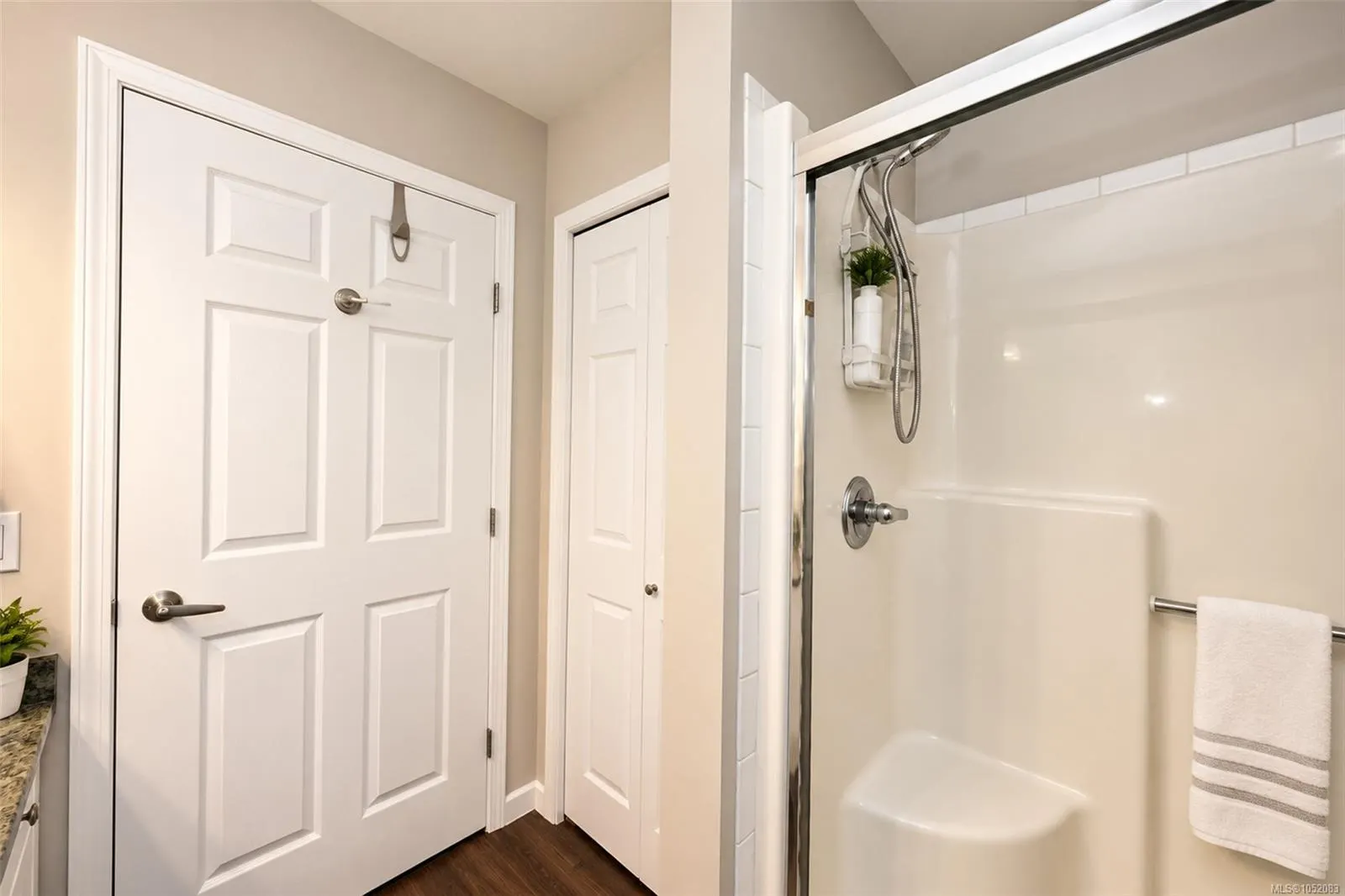 360 Goldstream Ave