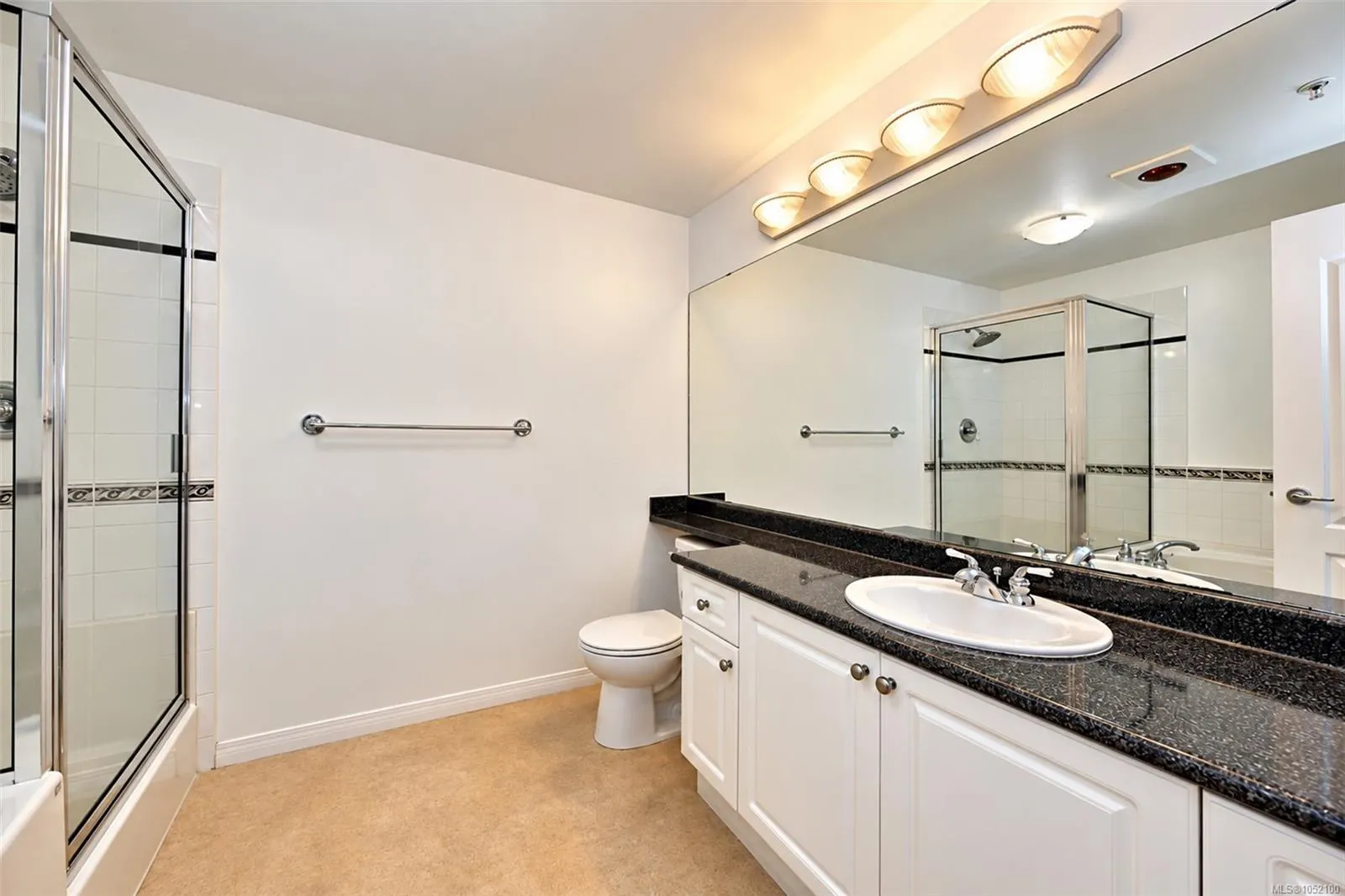 380 Waterfront Cres