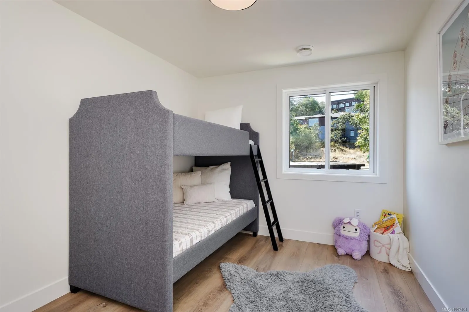 4068 Tuxedo Dr