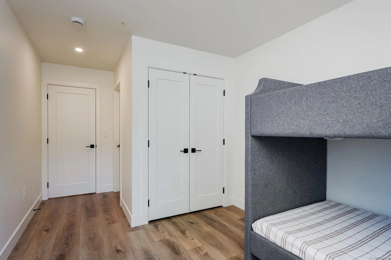 4068 Tuxedo Dr