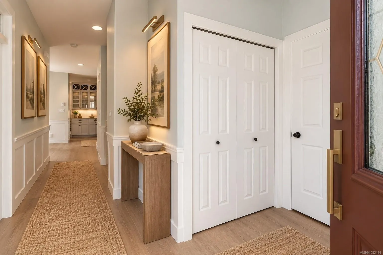 7968 Polo Park Cres