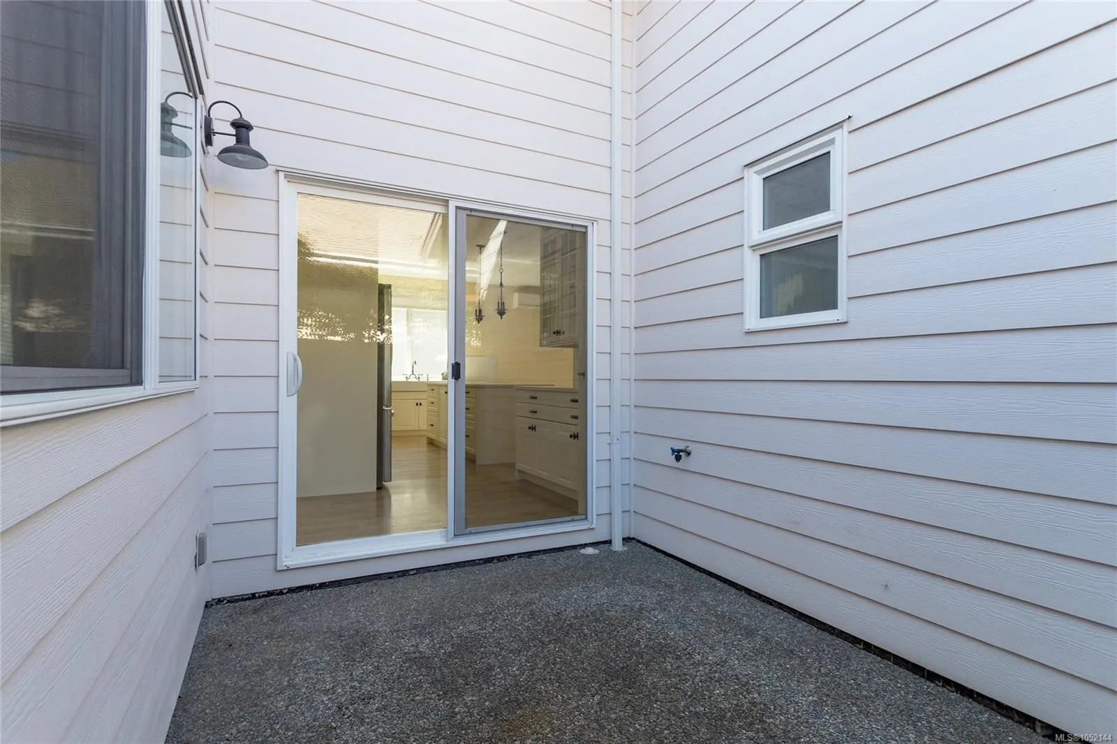 7968 Polo Park Cres