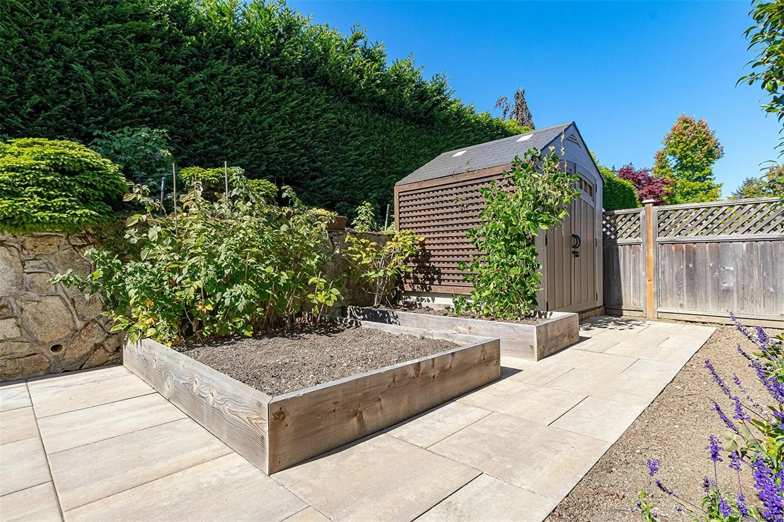 7968 Polo Park Cres