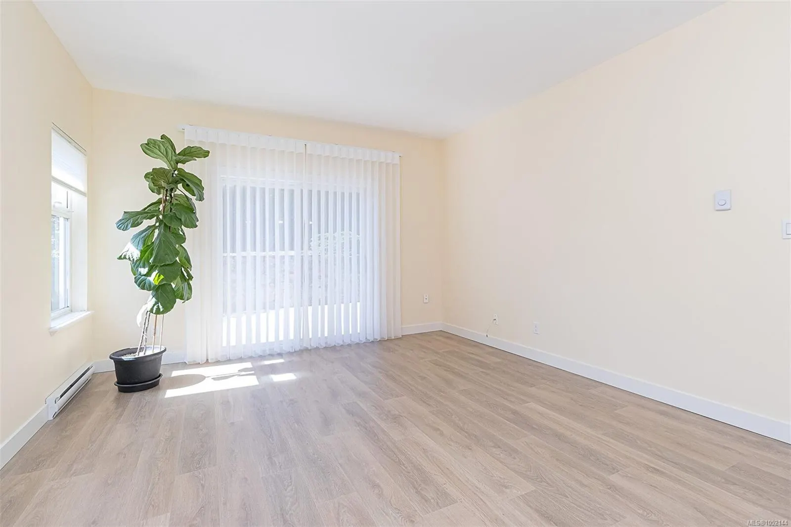 7968 Polo Park Cres