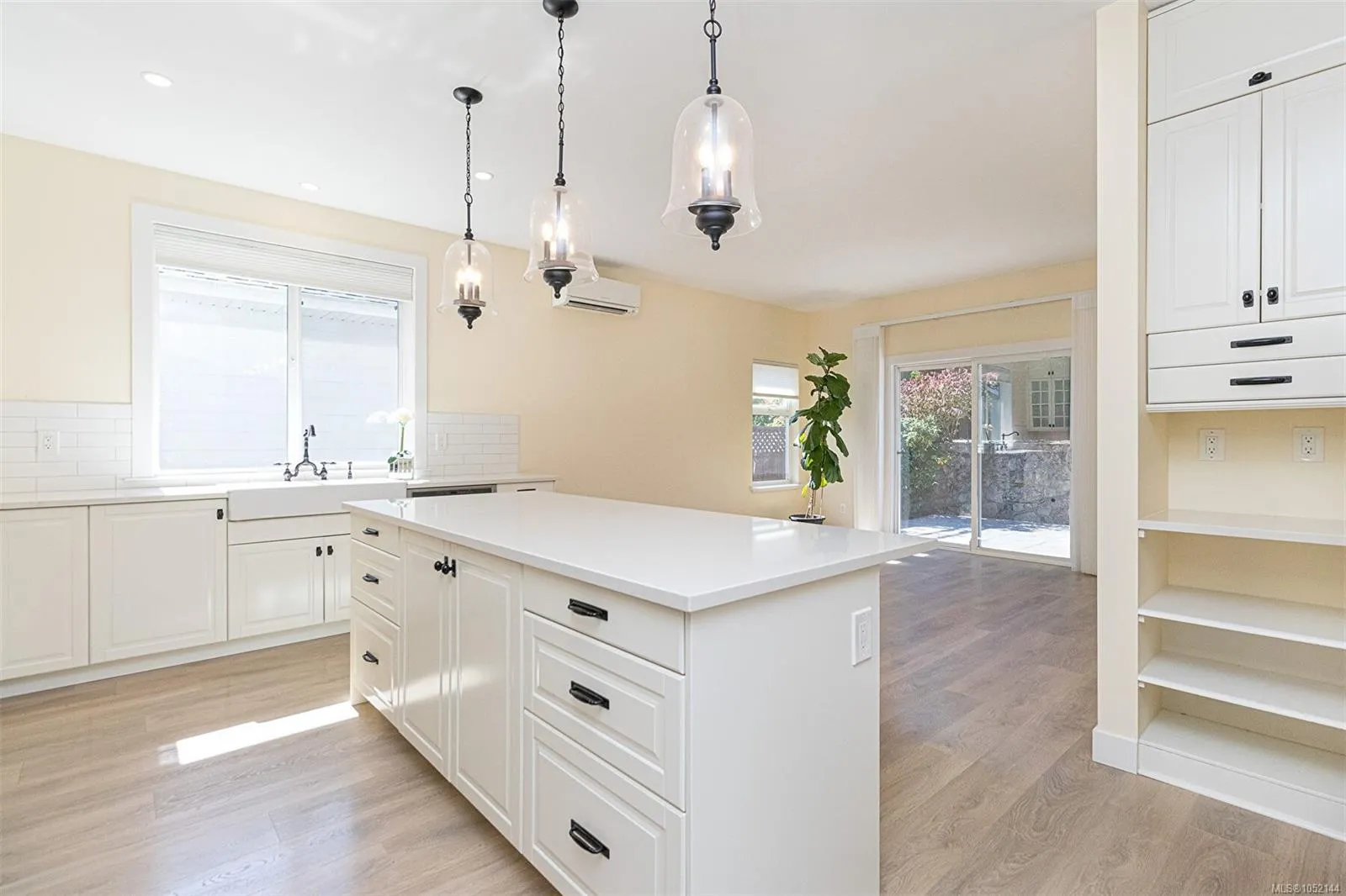7968 Polo Park Cres