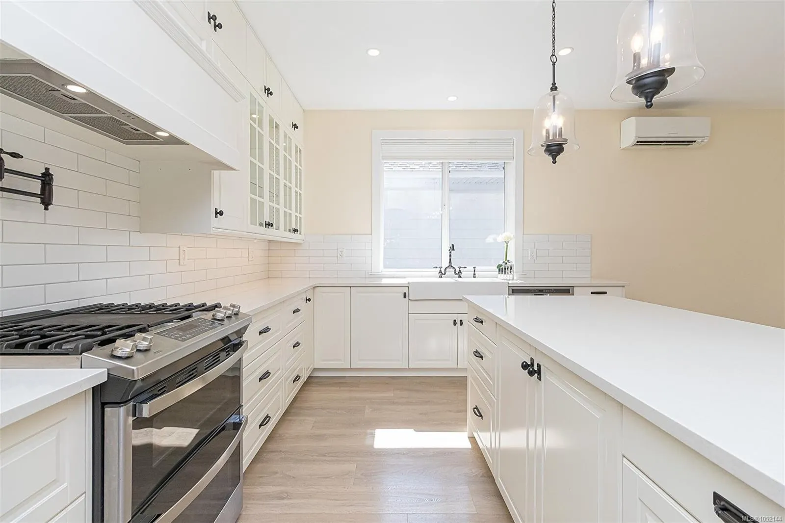 7968 Polo Park Cres