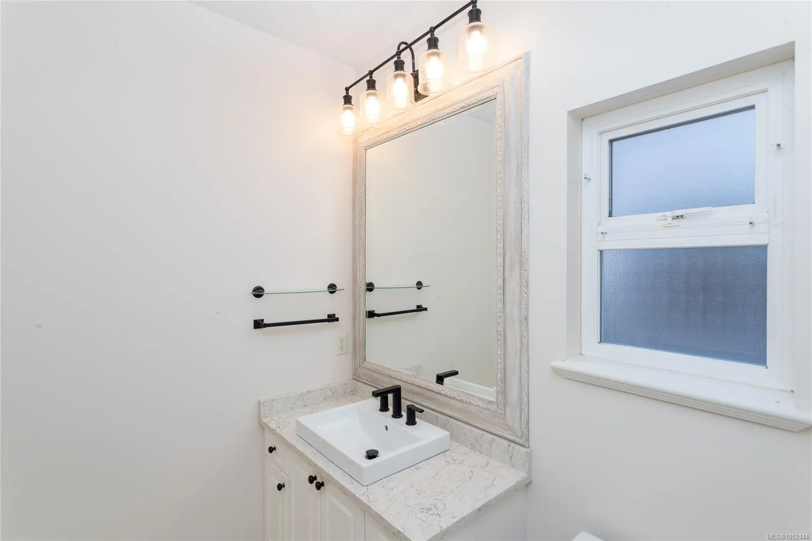 7968 Polo Park Cres